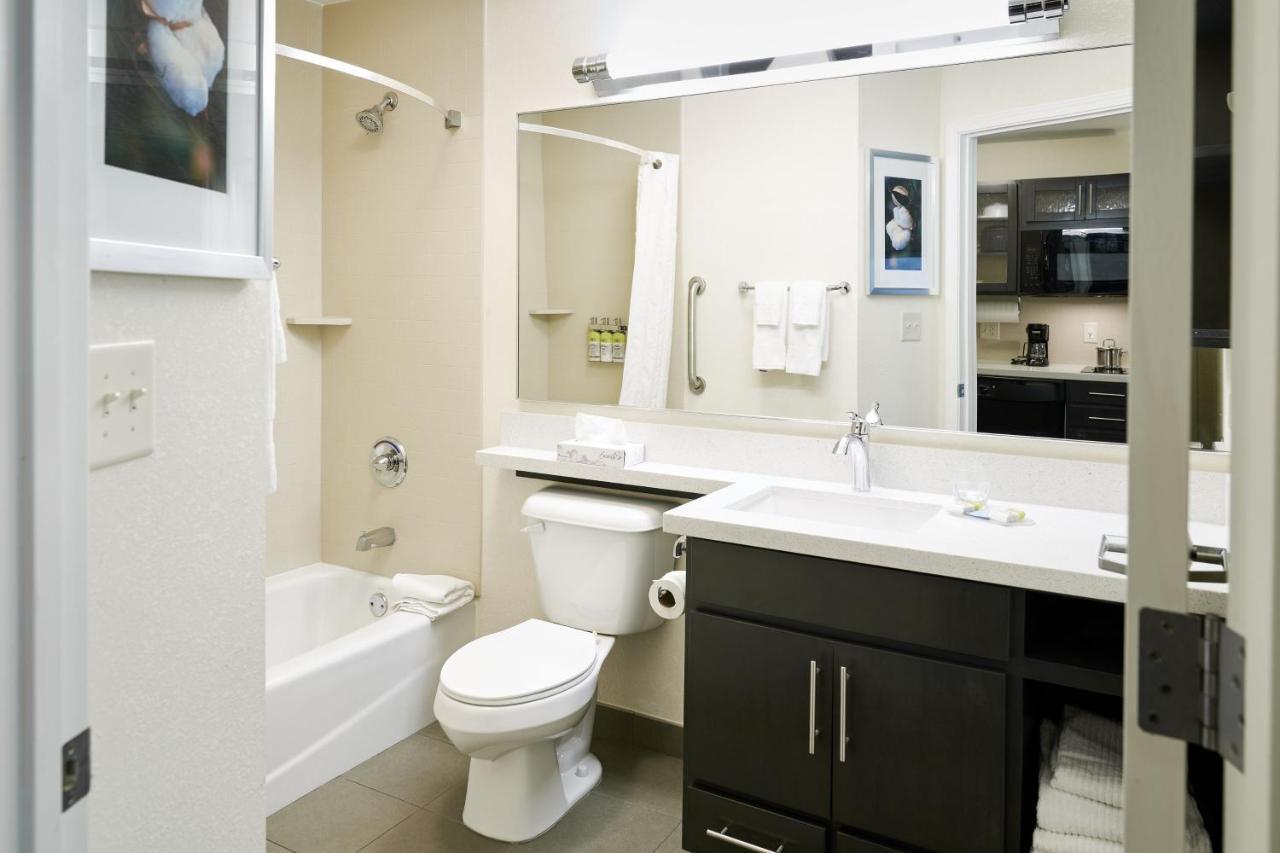 Candlewood Suites Midland By Ihg Exteriör bild