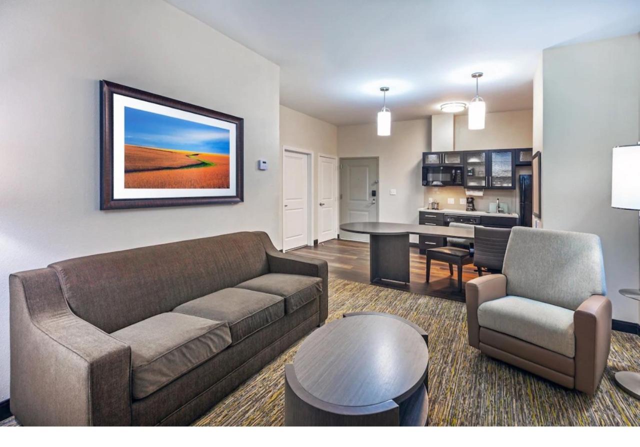 Candlewood Suites Midland By Ihg Exteriör bild