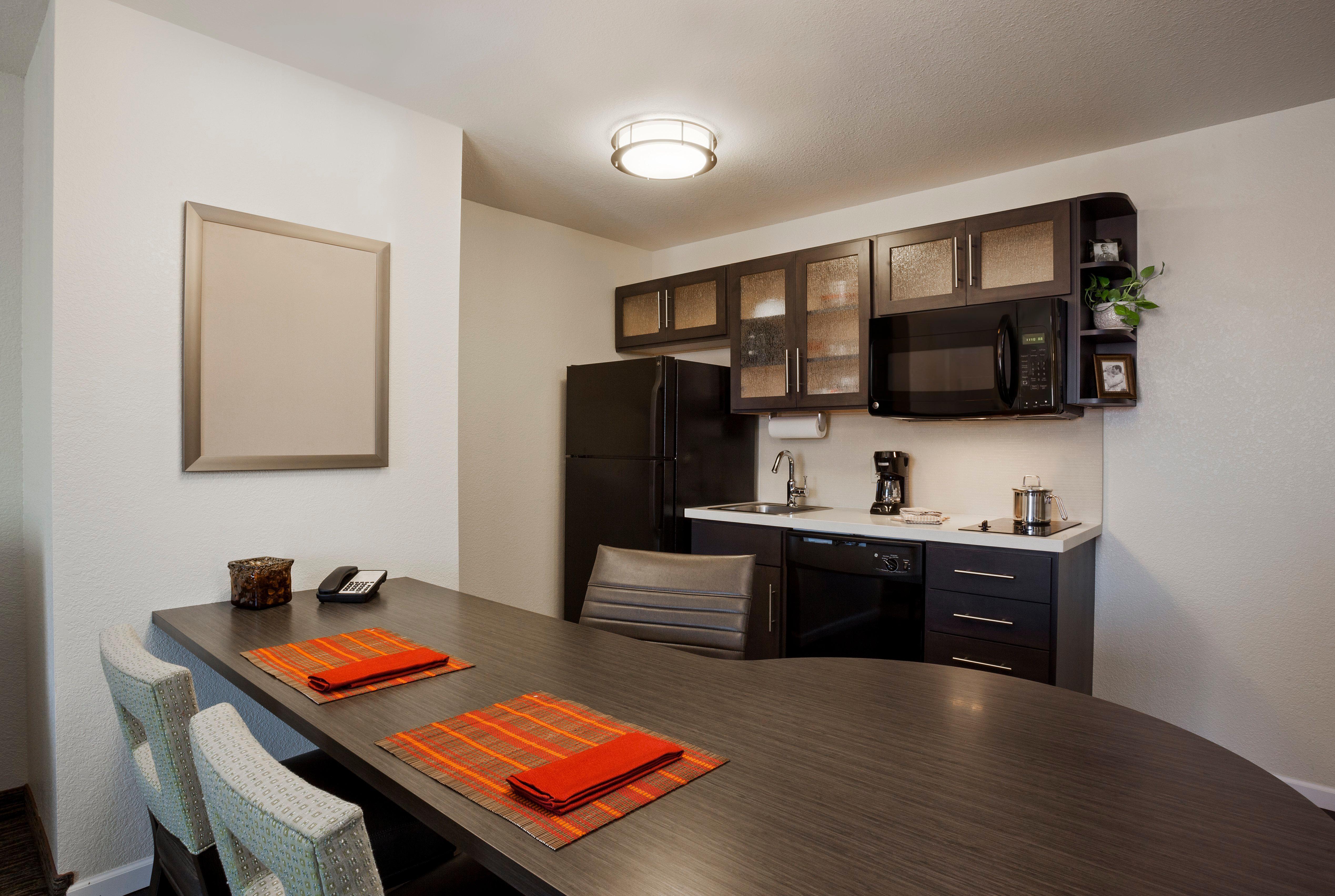 Candlewood Suites Midland By Ihg Exteriör bild