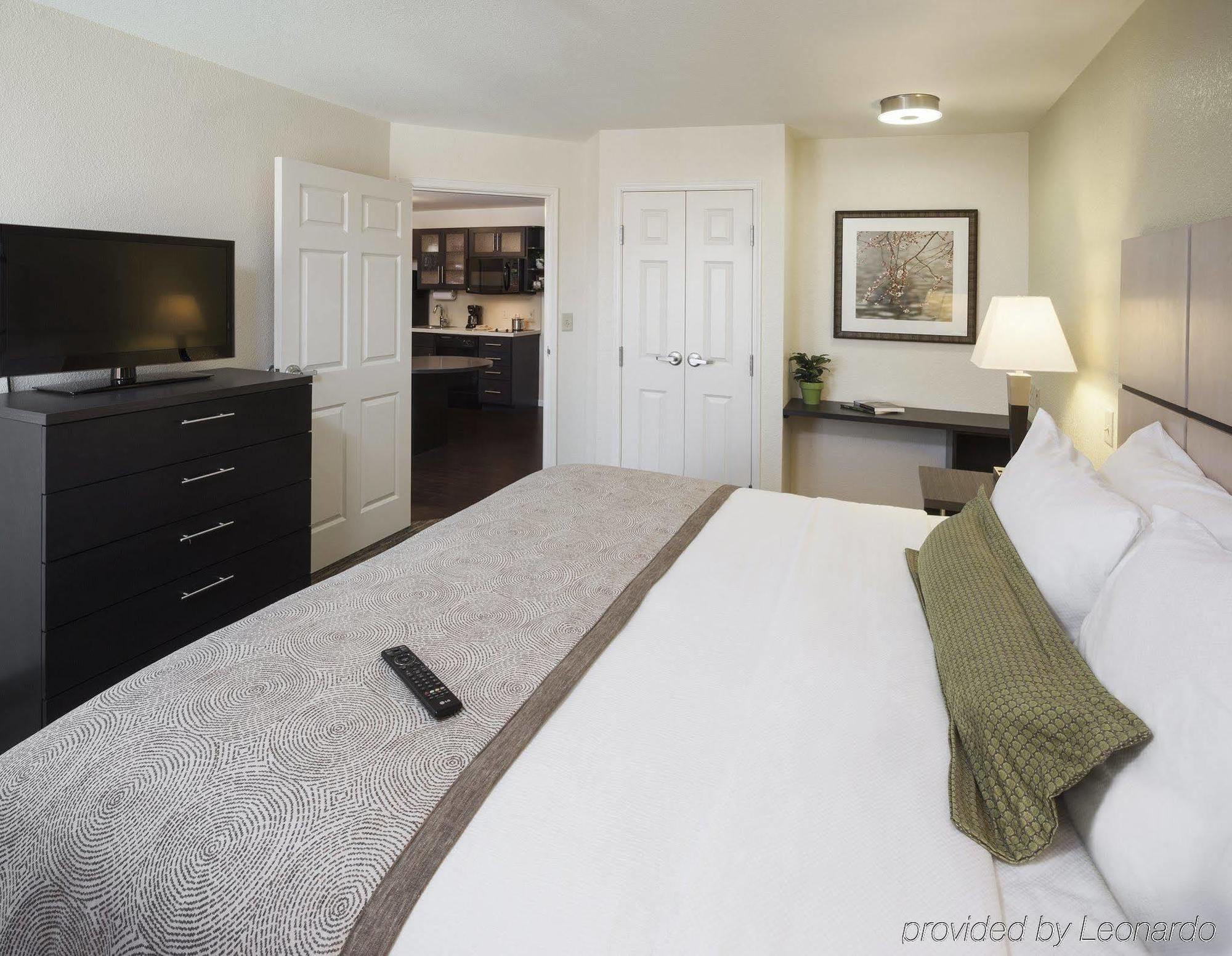 Candlewood Suites Midland By Ihg Exteriör bild